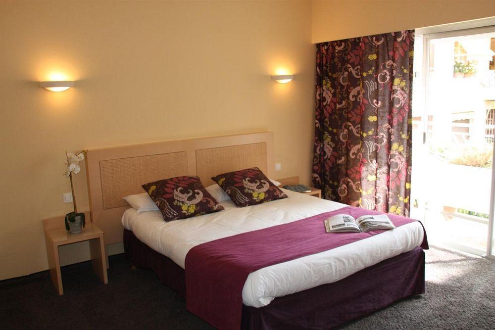 Massenet Hotel
