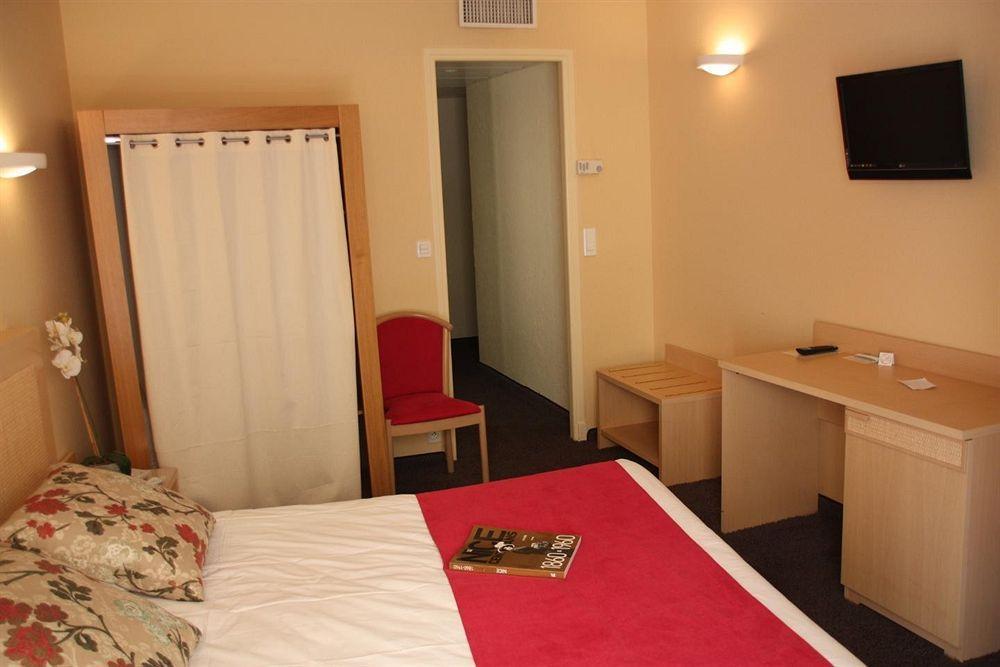 Hotel Massenet 3*